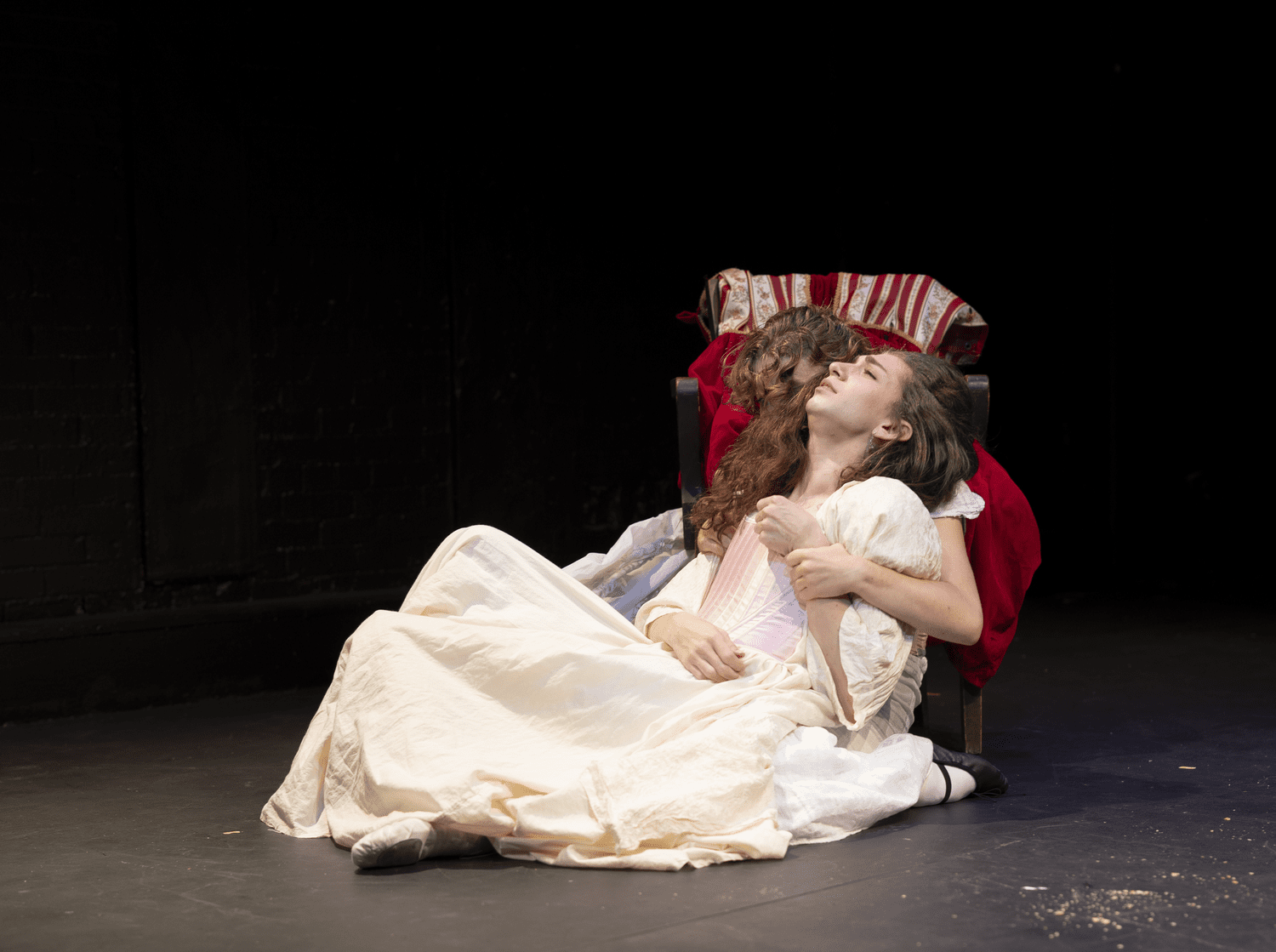Bedfellows production photo
